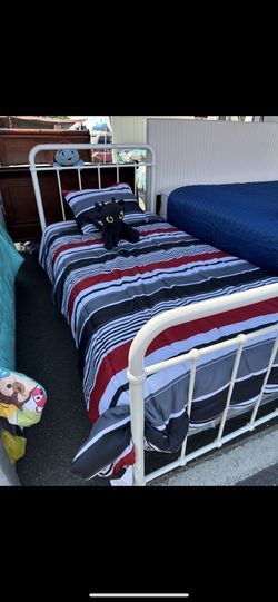Twin Bed