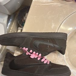 Travis Scott Red Velvet