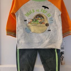 Star Wars Outfit. Halloween Outfit. Trick Or Treat. Yoda Ghosts And Spiders. Pants And Sweatshirt. Mandalorian. Pantalon Y Sueter