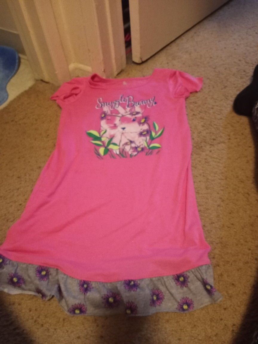 Girls Nightgown With Bunnies Size 10
