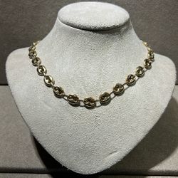 Gucci Puff Gold Chain