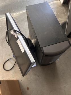 old dell windows computer and monitor