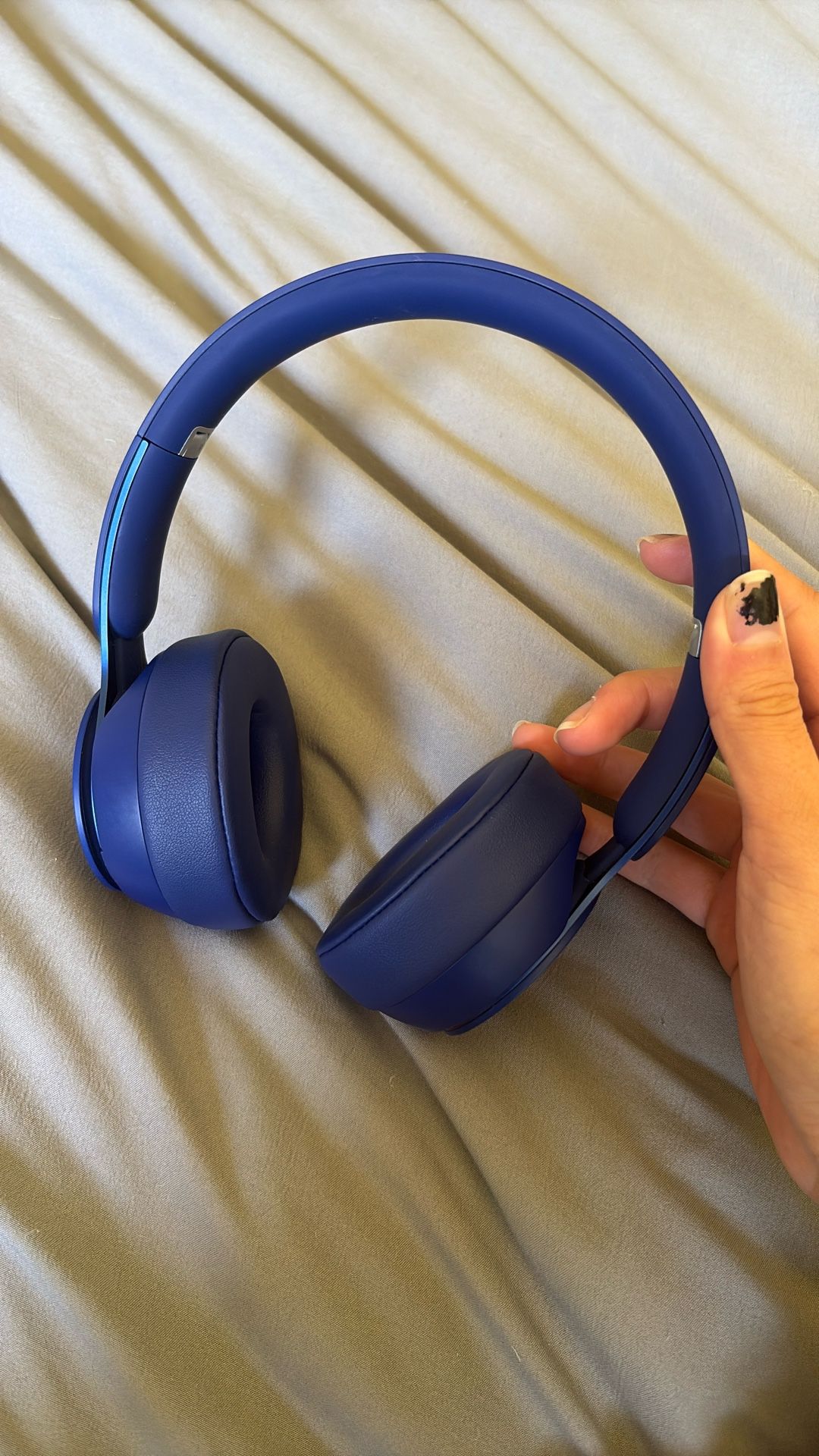 Beats Studio3 Wireless Headphones – Matte Blue – No Cable – Great Condition — $70