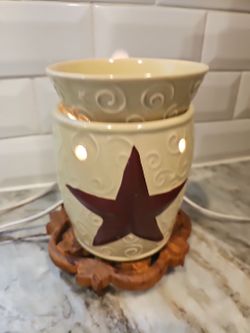 Scentsy Wax Warmer Texas Rustic  Star 🌟  beige full size