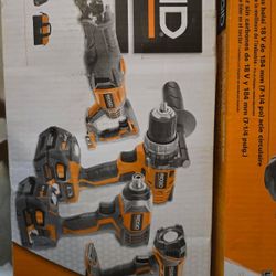 RIDGID 18V Brushless Cordless 4-Tool Combo Kit with (1) 2.0Ah Battery, (1) 4.0Ah Battery, Charger and Bag