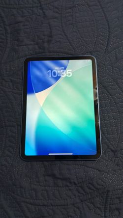 light blue  ipad a16 128gb