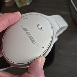  Bose Head Phones