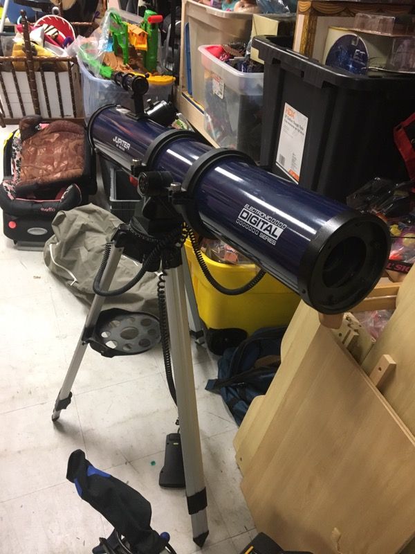 Jupiter by Meade electronic digital 0000 series telescope