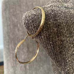 Erings 10k Real Gold  400$