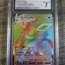 Glaceon VMAX Pokémon (2021) Evolving Skies Rarity: Secret Rare (Rainbow Rare) 208/203 CGC Grade: 7 (NEAR MINT)