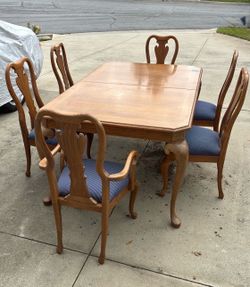 Oak Dining Room Set