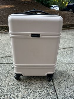 TRAVELERS CLUB PINK CARRY ON