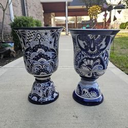 Talavera Blue And White Urns. Clay Pots. Planters. Plants. $65 cada una!