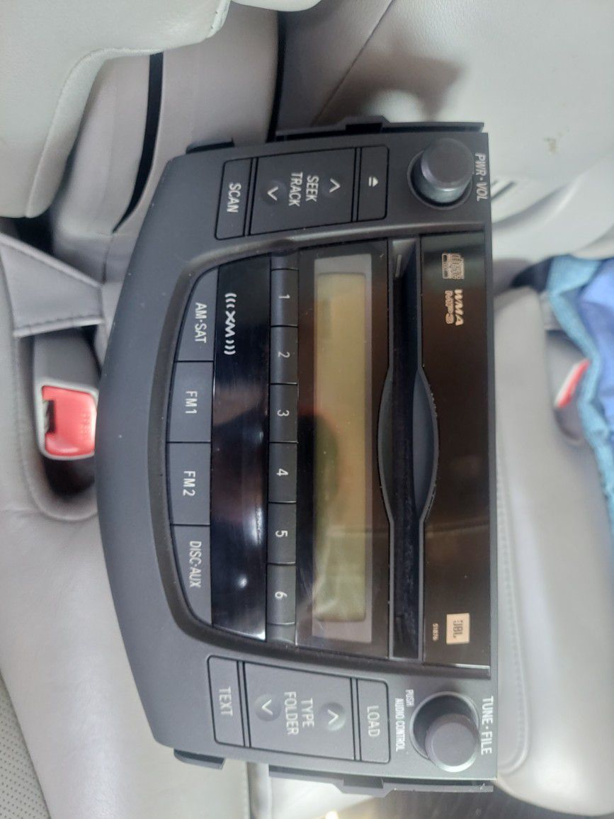 86120-42320 Radio Receiver From 2009 Toyota Rav 4 (contact info removed)
