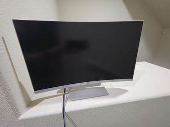 HP 27in Curved Monitor, 1080p, 60Hz