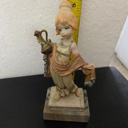 FIGURA ITALIANA ANTIGUA DE RESINA
