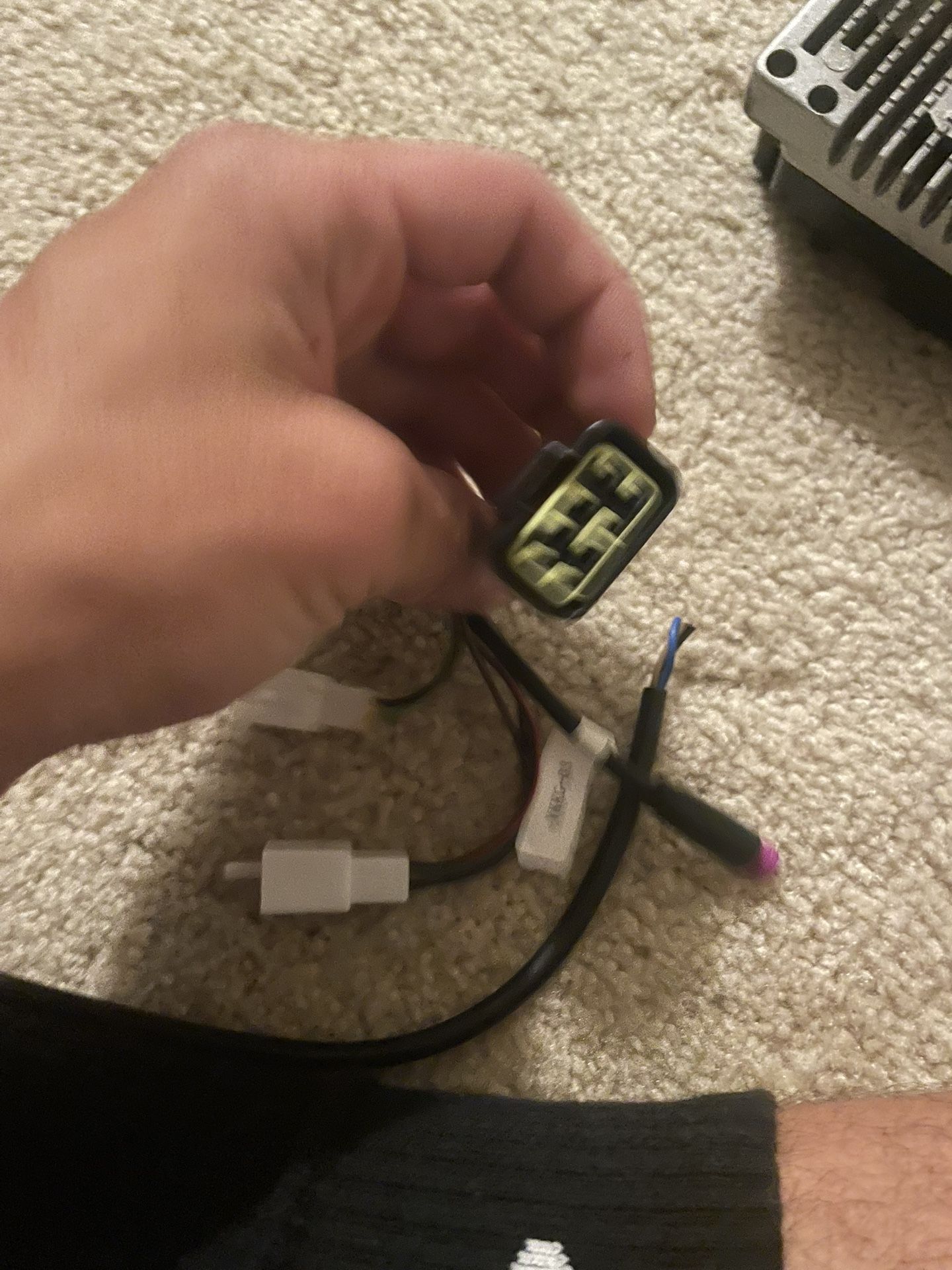 Tuttio Wiring Harness