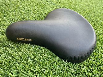 IZIP Oversized Comfort Bike Seat