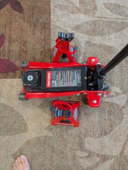 Car jack/stands