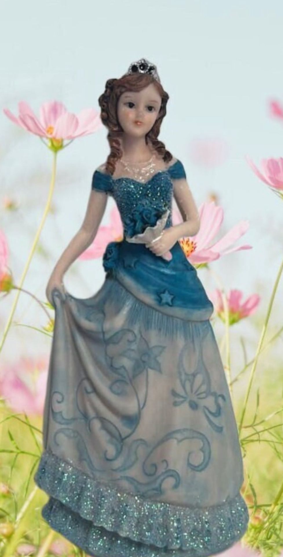 Turquoise Sweet 16 or Mis Quince Princess Girl Figurine Centerpiece Decoration
