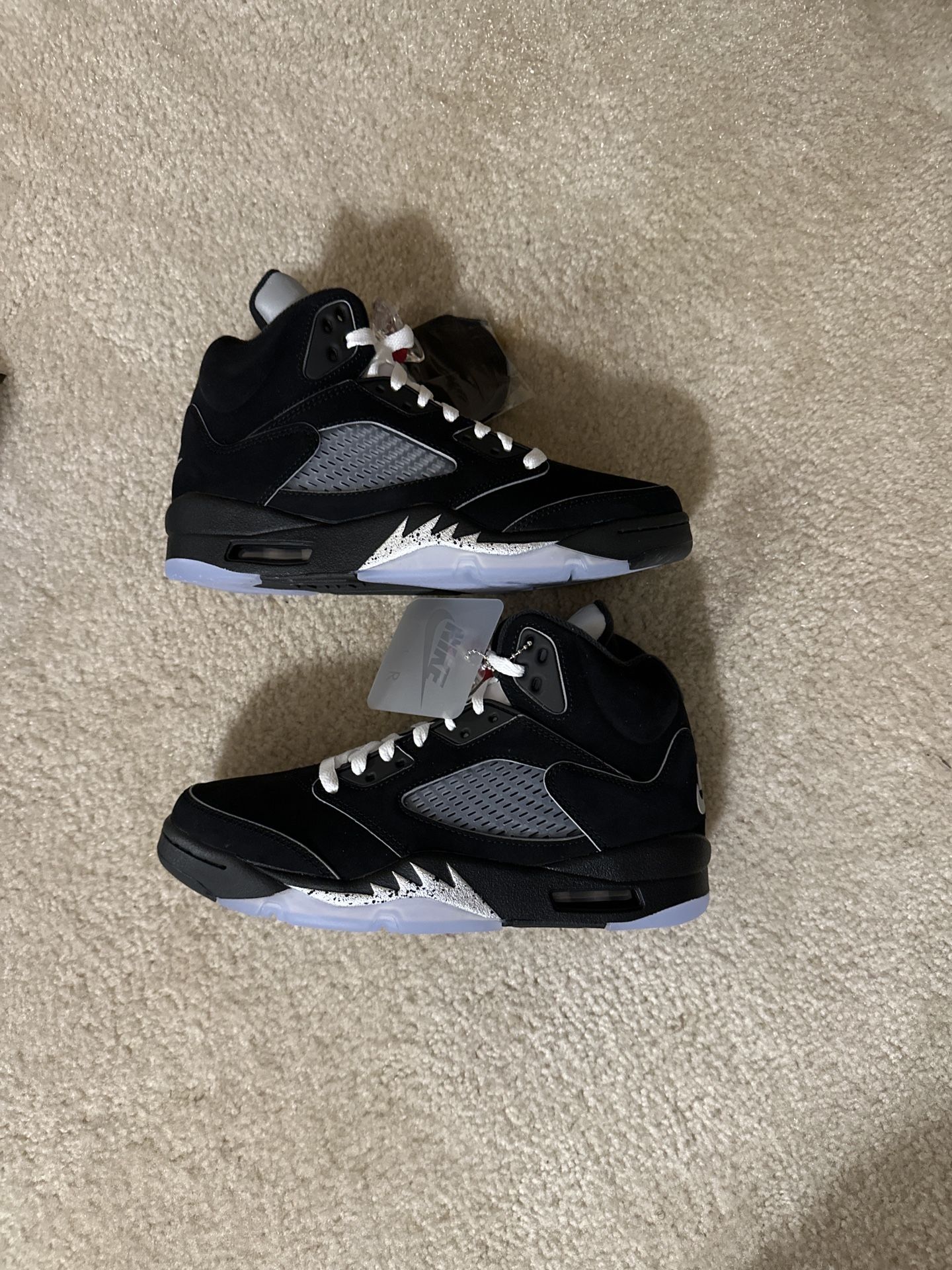 Jordan 5 Metallic Reimagined *Brand New*
