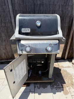 Weber 2 burner propane grill