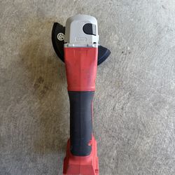 Milwaukee M18 Grinder