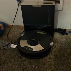 Shark Robot Self Cleaning Vacuum 