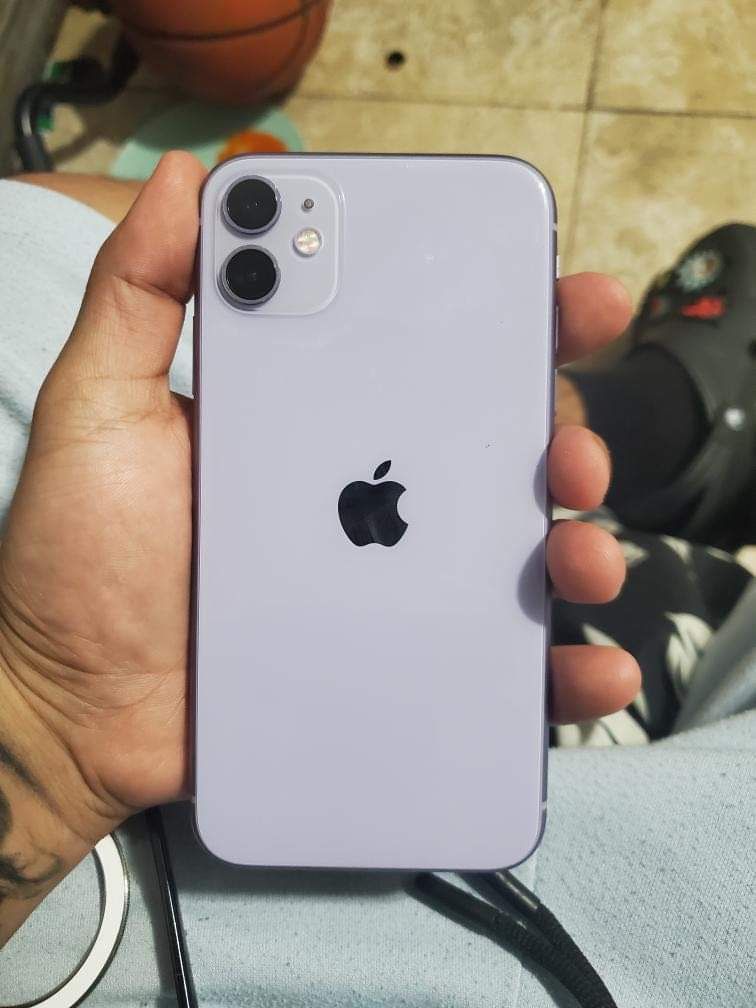 iPhone 11 