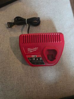 Milwaukee  12-Volt Lithium-Ion Compact Battery