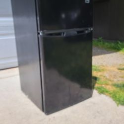 RCA Mini  Freezer Refrigerator 