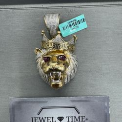 10k Solid Gold Real Diamond Lion Piece 