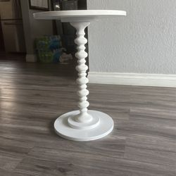 Round Side Table