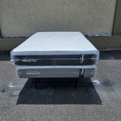 Brand New Queen Size Plush Tempur-pedic Pro Adapt (Meduim)mattress In Plastic 
