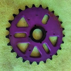 USED BMX SPROCKET  25 TEETH  USED NORMAL WEAR  HABLO ESPAÑOL  NO DELIVERY PICK UP ONLY 