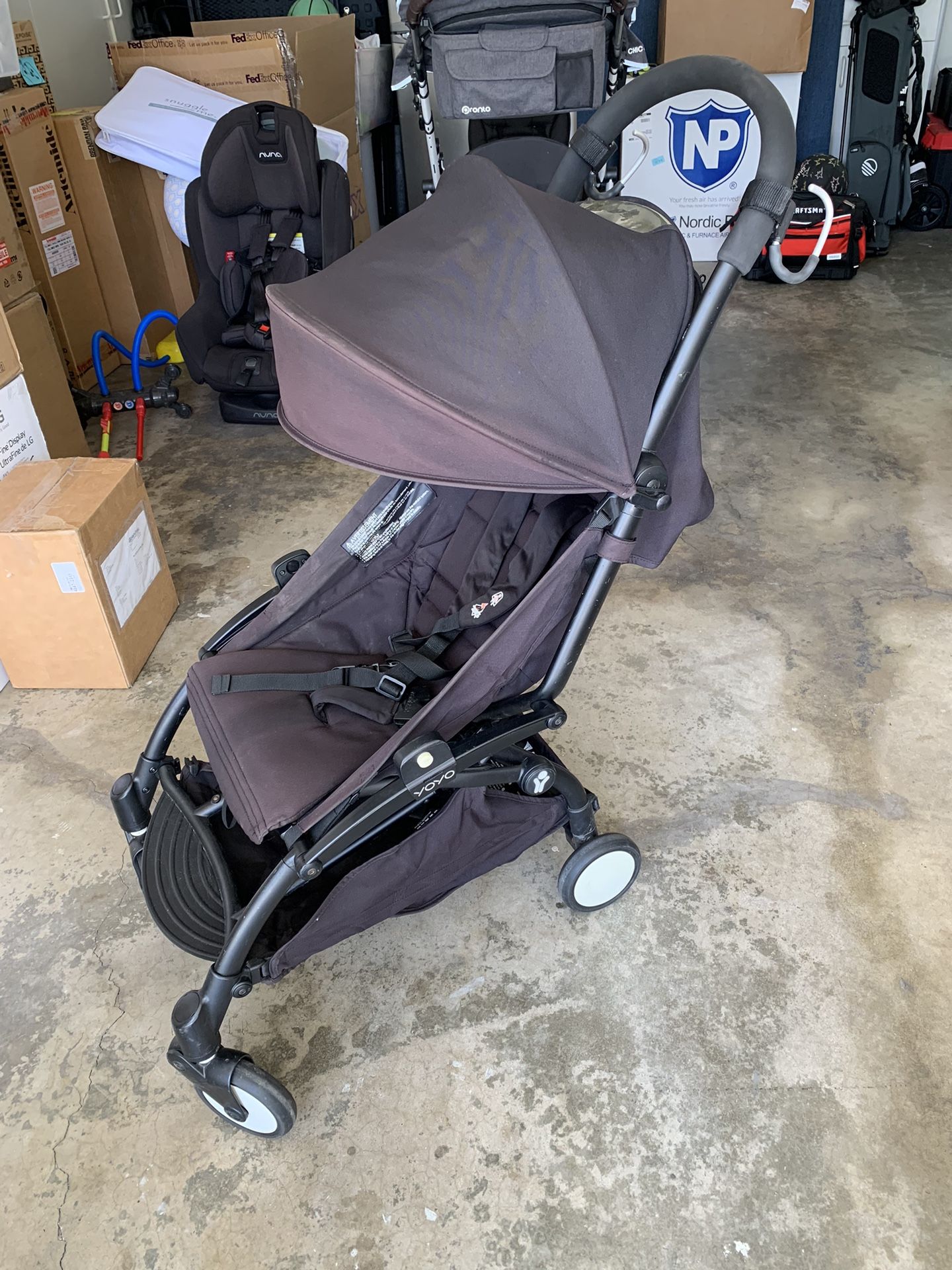 Yoyo Babyzen Stroller w/Footstand & Accessories $300