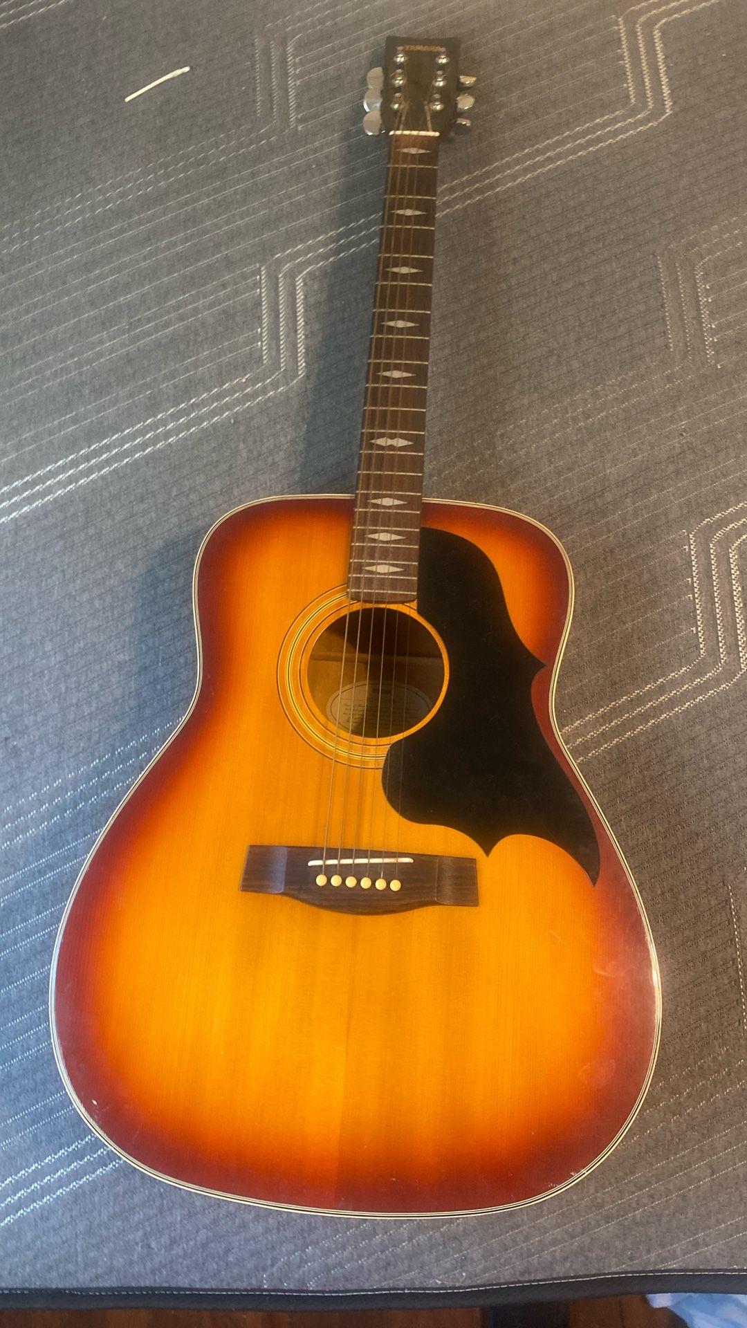 Yamaha FG-336SB acoustic guitar with a sunburst finish.