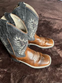 Western Cowboy Clothing & Boots