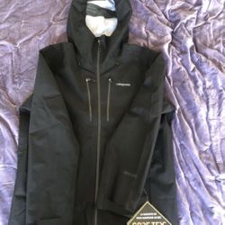Patagonia Triolet Shell Jacket Mens XL BRAND NEW for Sale in Scottsdale AZ OfferUp