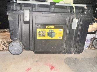 Dewalt Rolling Chest
