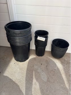 Planter pots