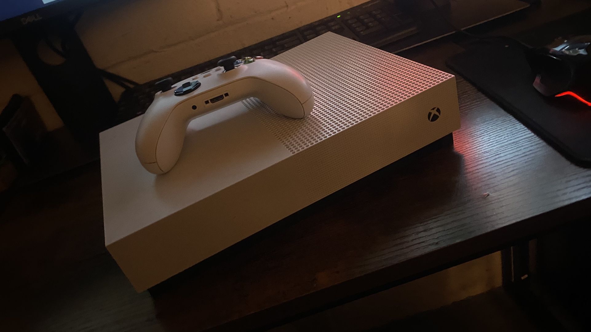 Xbox One S Digital 