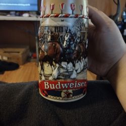 Budweiser Clydesdales stein and Seabiscuit racing glass 