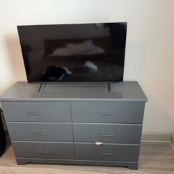 Dresser & TV ( Separate Or Together) 