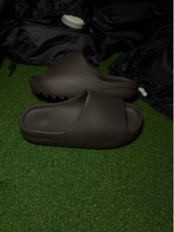 Yeezy Slide Chocolate