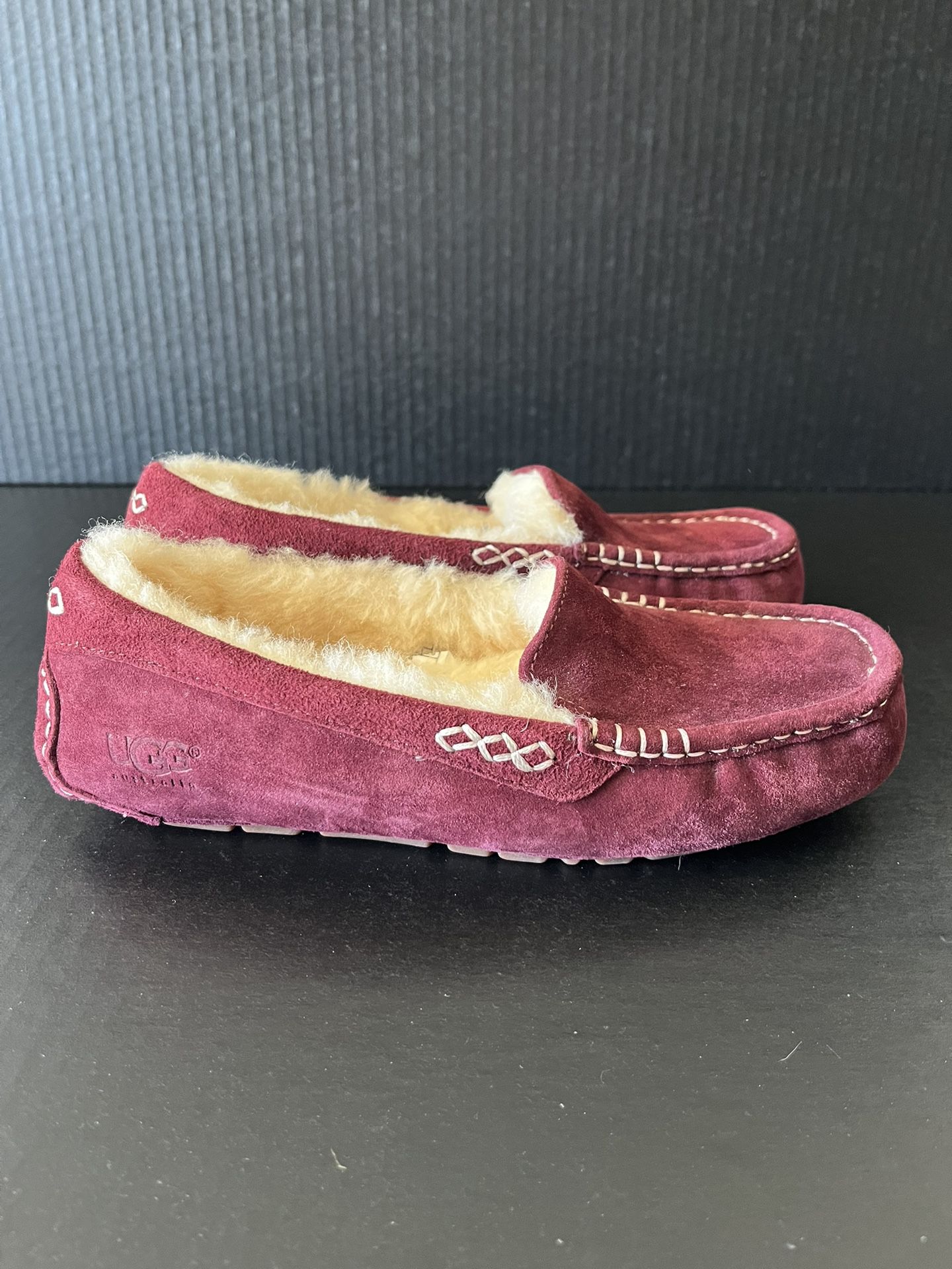 Women’s UGG Ansley Moccasin Chestnut Slippers