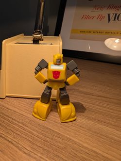 Bumblebee figure