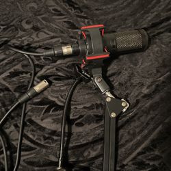 Studio Mic With 4 Inch Stand