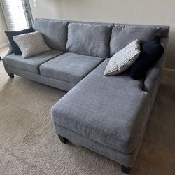 Havertys Gigi Sectional Couch – Great Condition! WILLING TO NEGOTIATE 