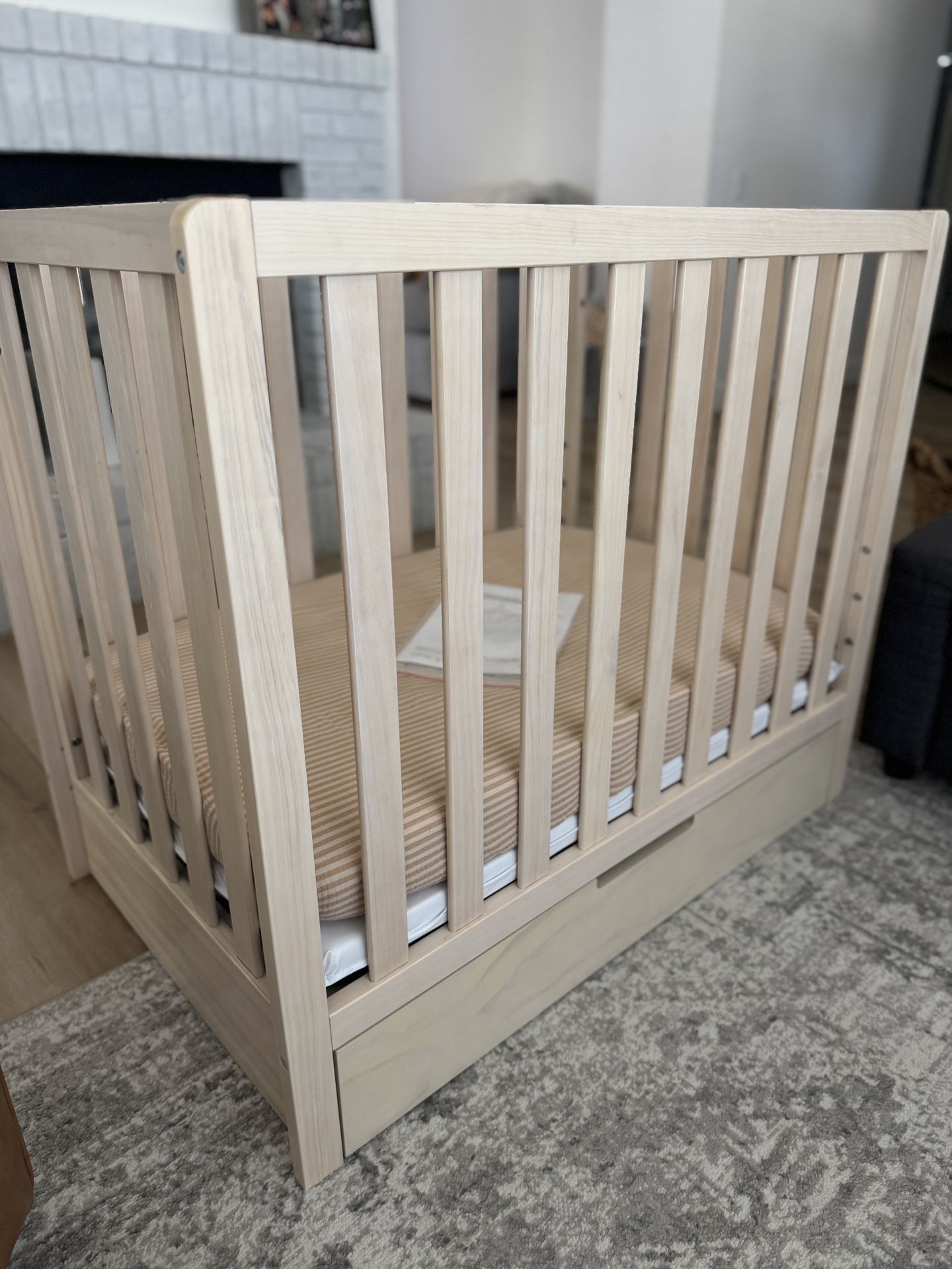 4-in-1 Convertible Mini Crib